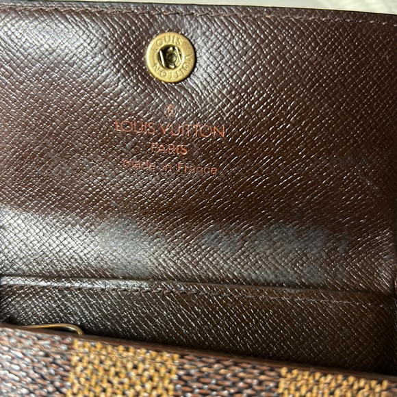 Louis Vuitton Damier Ebene Key Wallet - Picture 6 of 11
